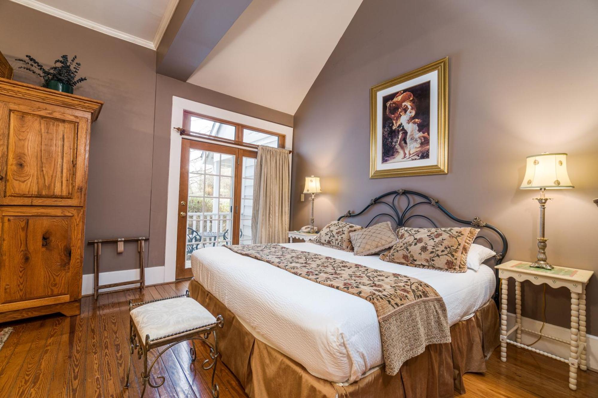 Highland Lake Inn & Resort - Флет Рок Екстериор снимка